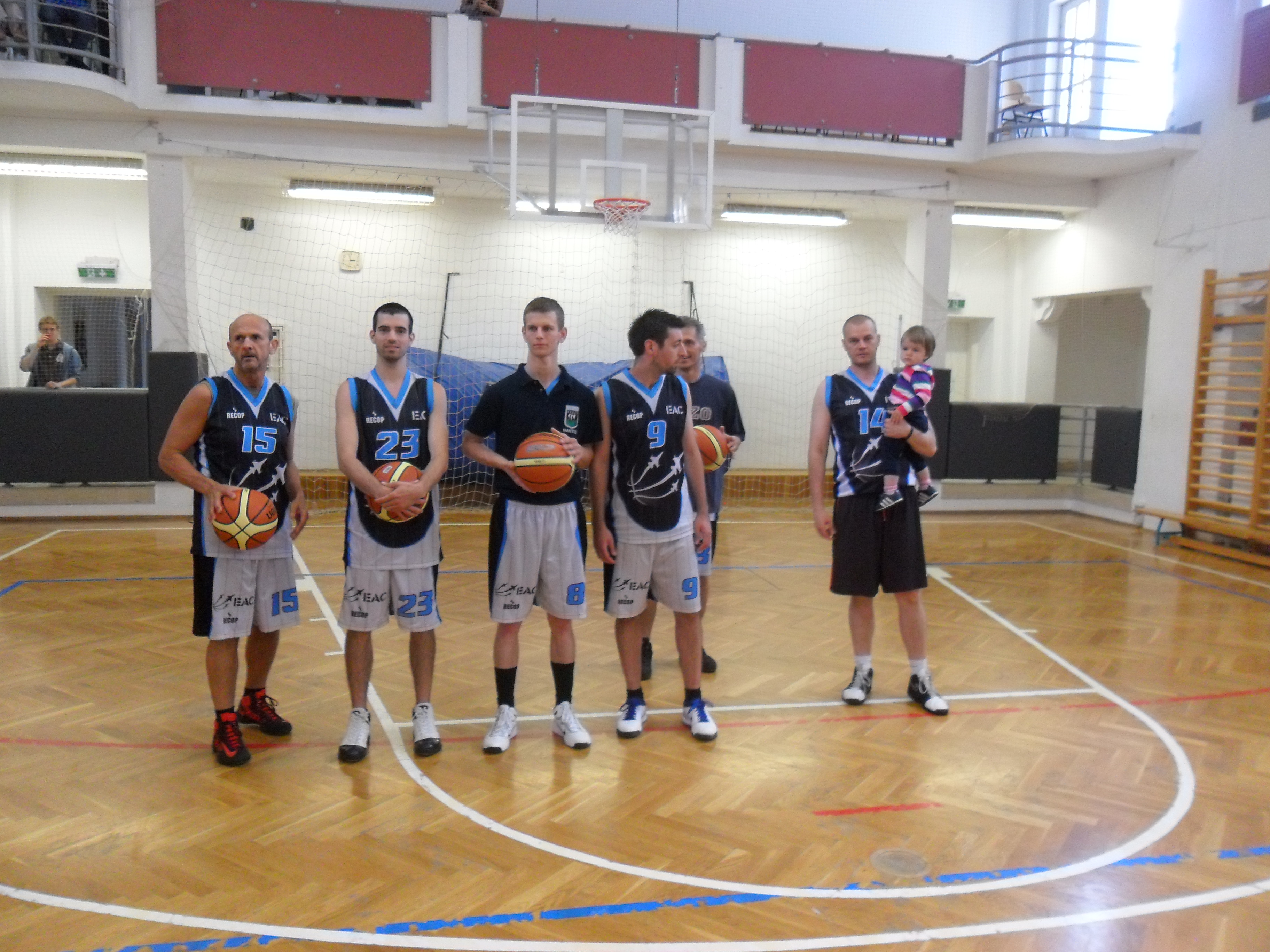 Az EAC csapata